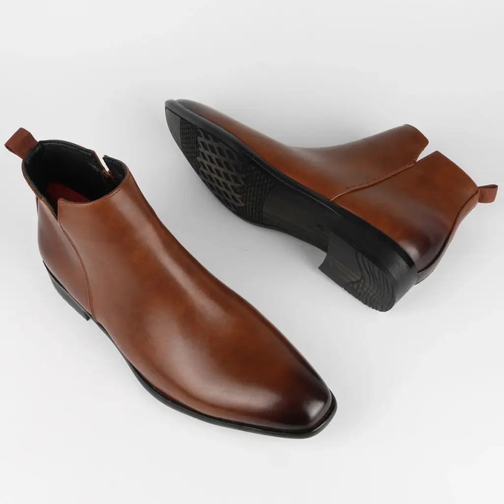 Business Casual Chelsea Boots — Men's